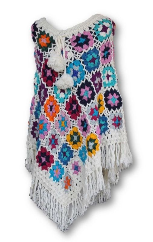 Heklet poncho