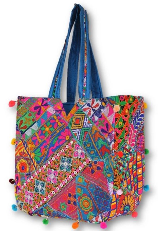 Fargerik veske patchwork broderier